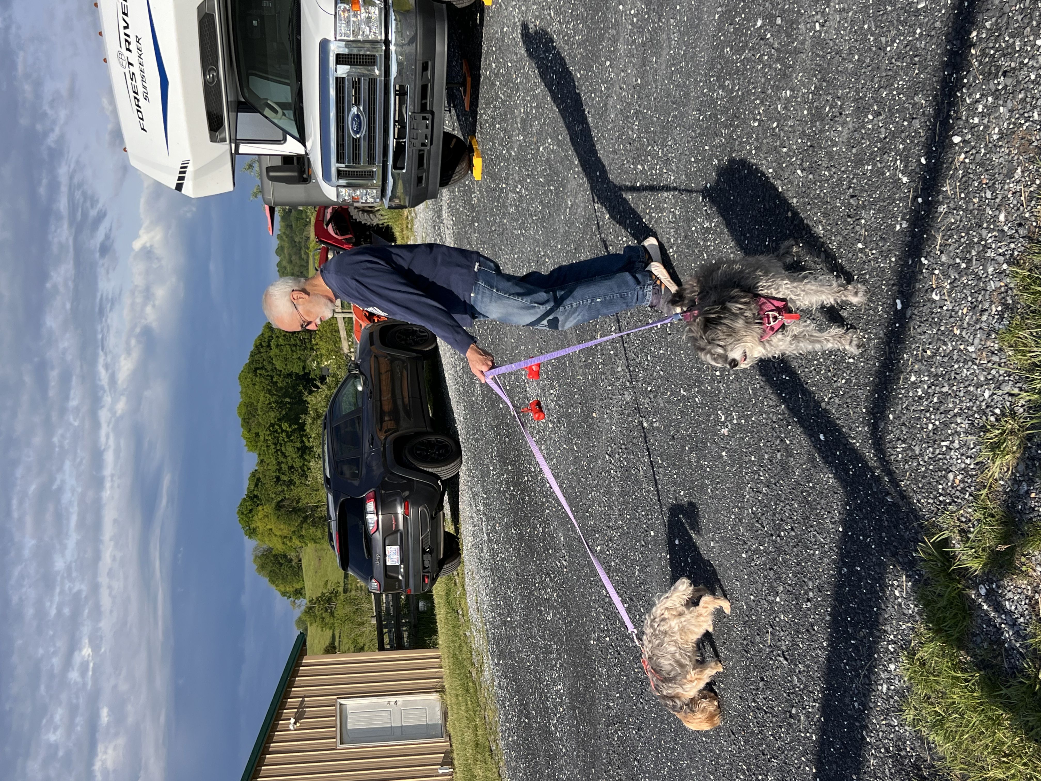 ./2025/04 - Virginia Creeper/IMG_0297.jpg